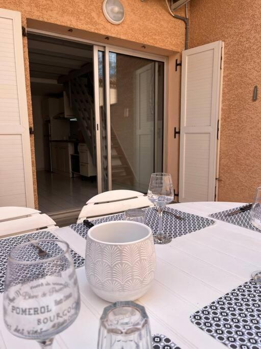 Charmant Pavillon Pour 5-6 Pers. Agde Exterior photo